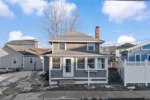 Photo of 169 Ashworth Avenue, Hampton, NH 03842 (MLS # 5073591)