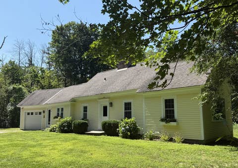 Photo of 81 Meredith Neck Road, Meredith, NH 03253 (MLS # 5104565)