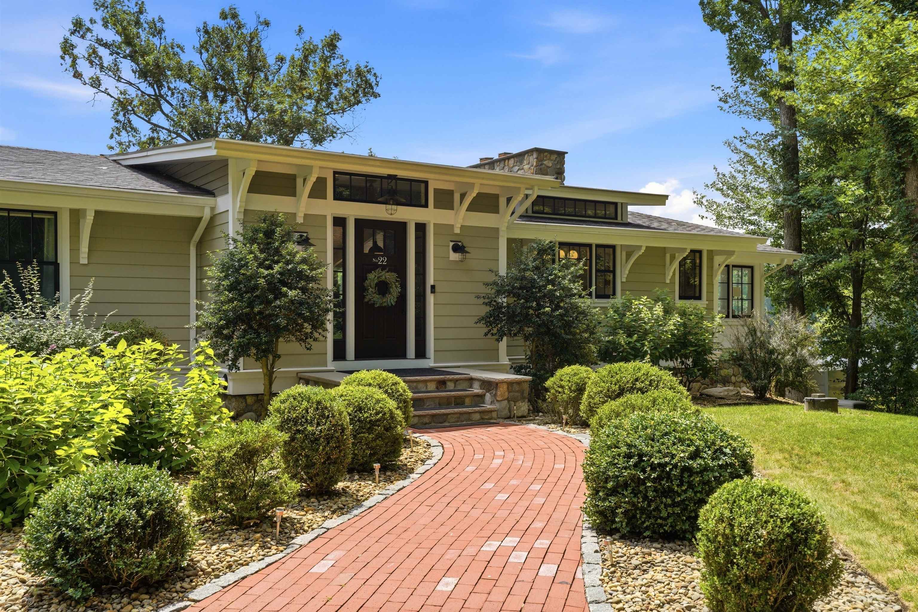 22 Woodvue Road
