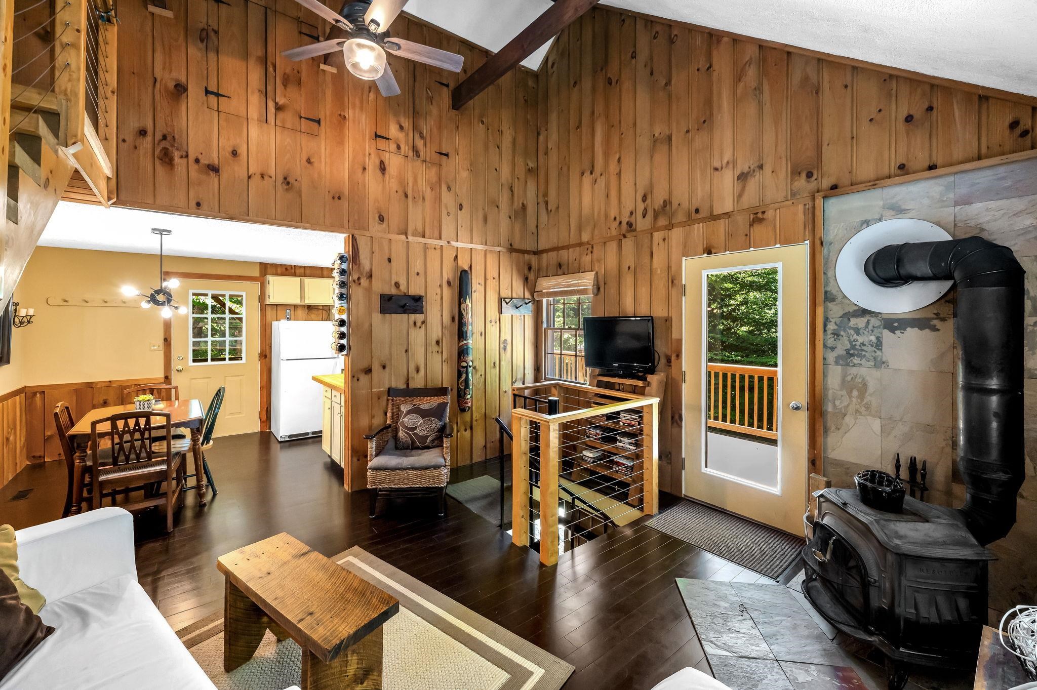 638 Hemlock Hill Road