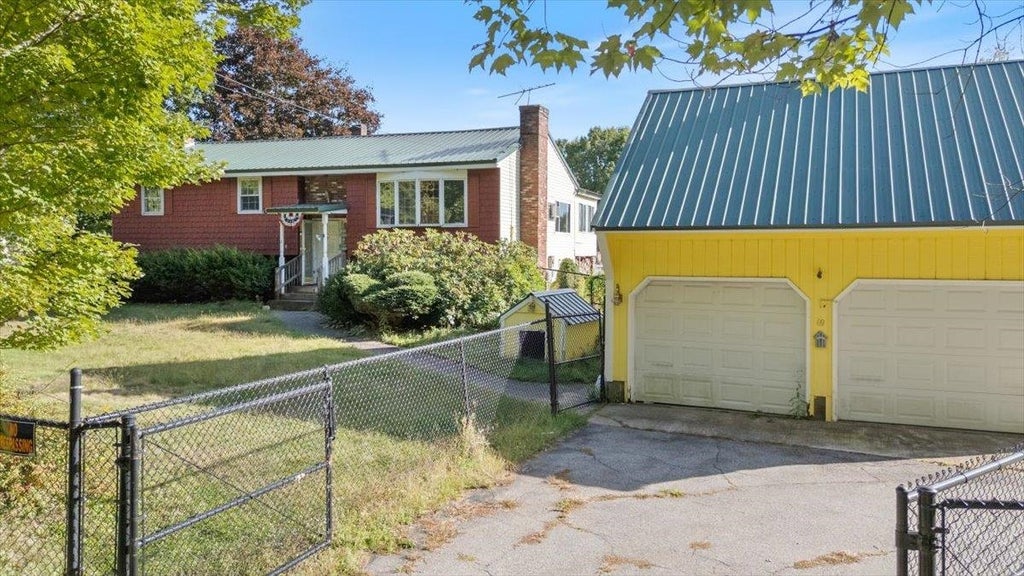 Photo of 69 Dudley Road, Alton, NH 03809 (MLS # 5111109)
