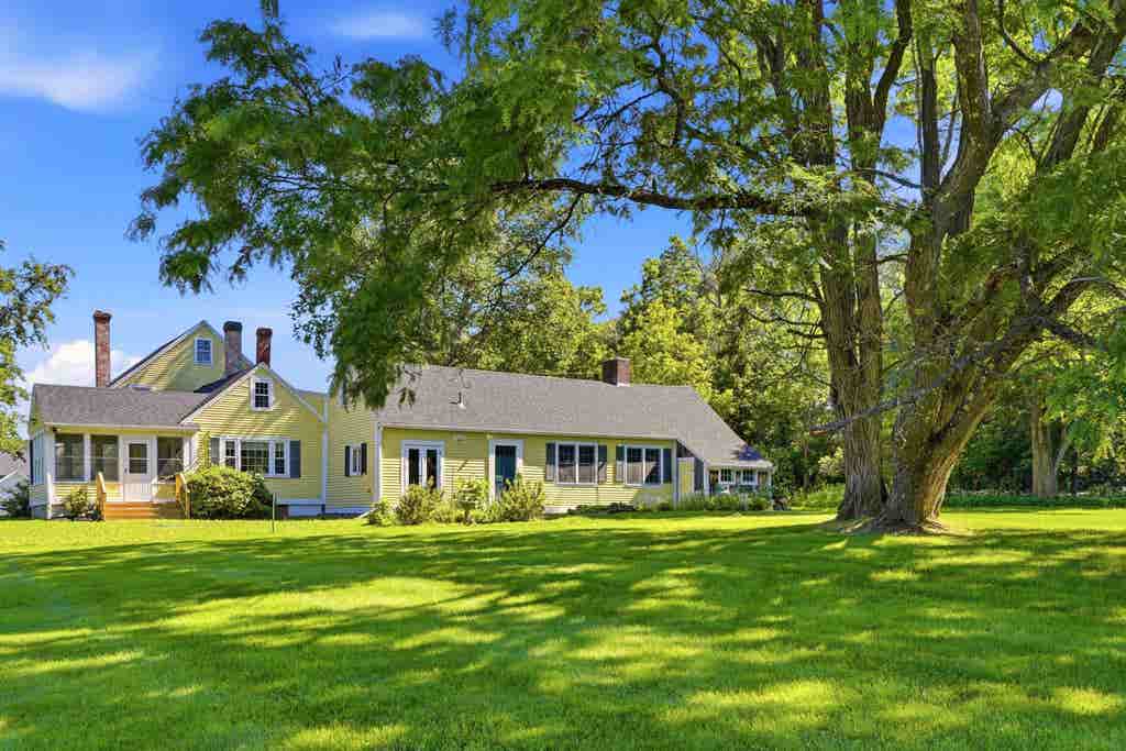 Photo of 102 Hubbard Hill Road, Rindge, NH 03461 (MLS # 5105924)