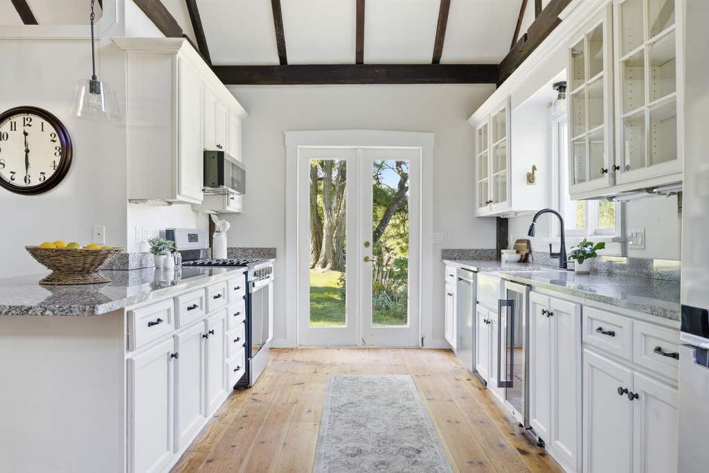 Photo of 102 Hubbard Hill Road, Rindge, NH 03461 (MLS # 5105924)