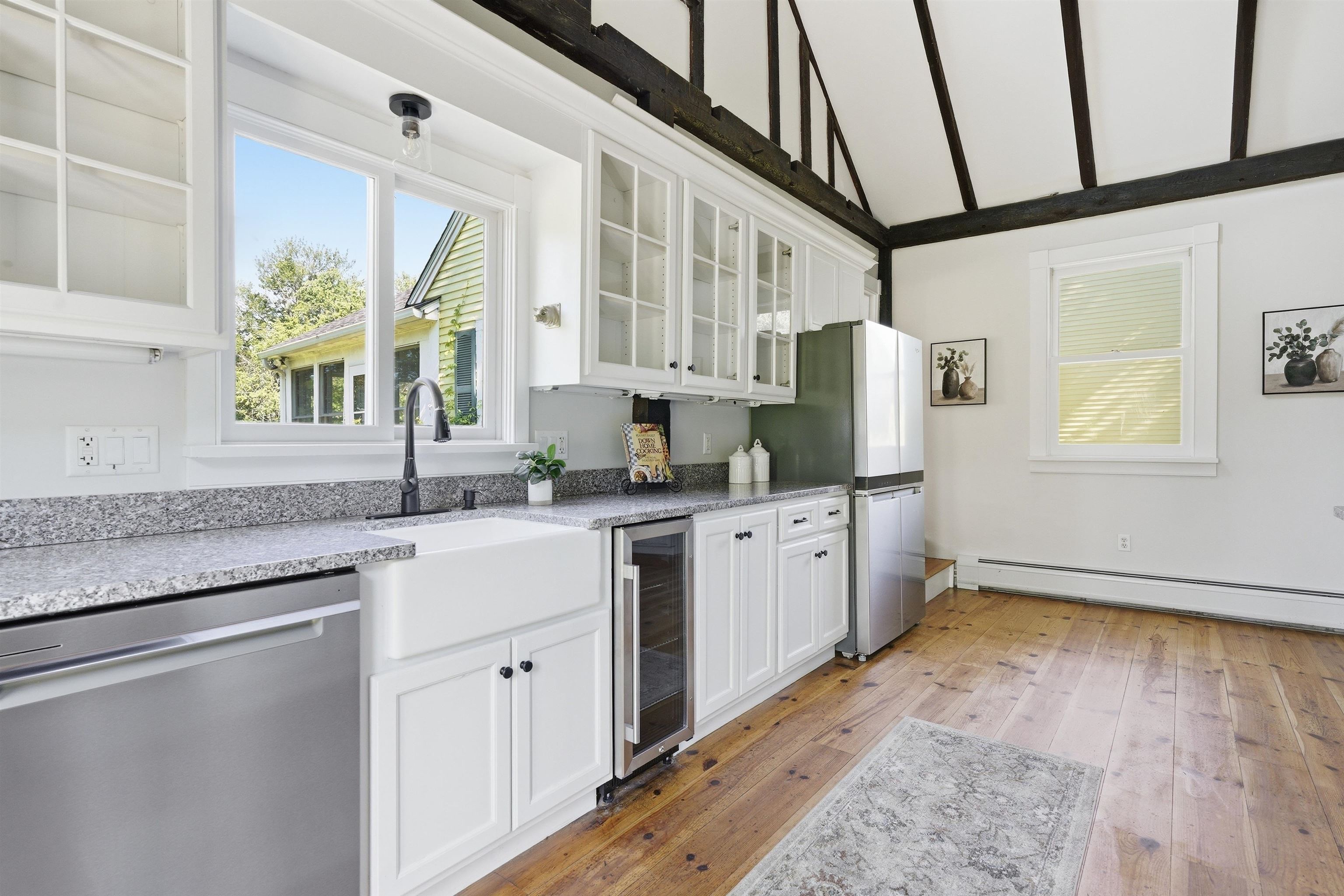 102 Hubbard Hill Road