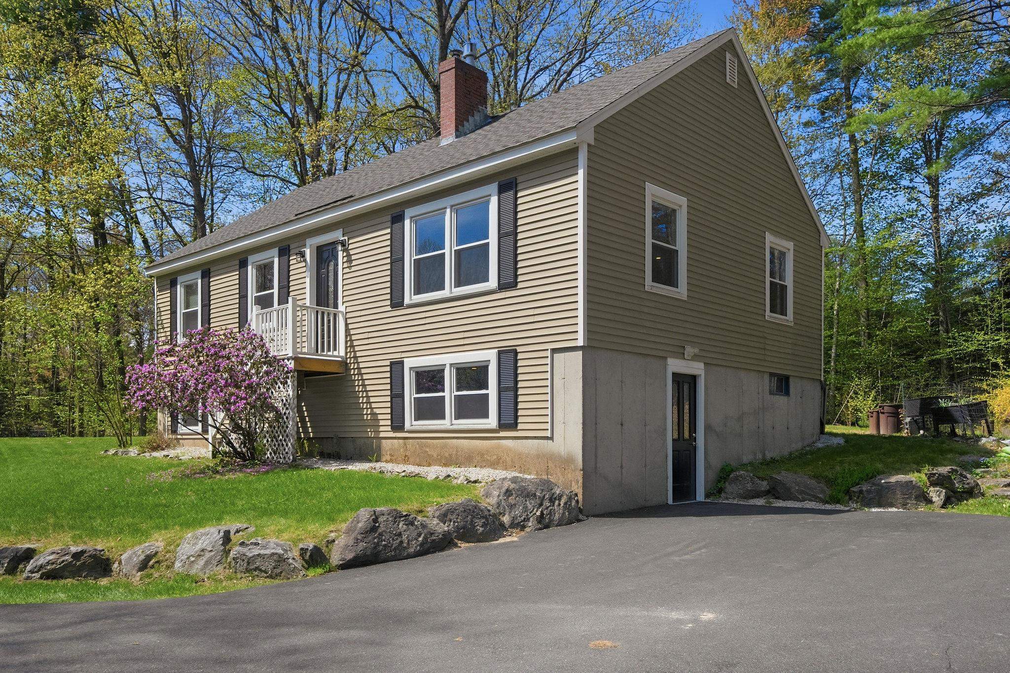 8 Rosewood Drive