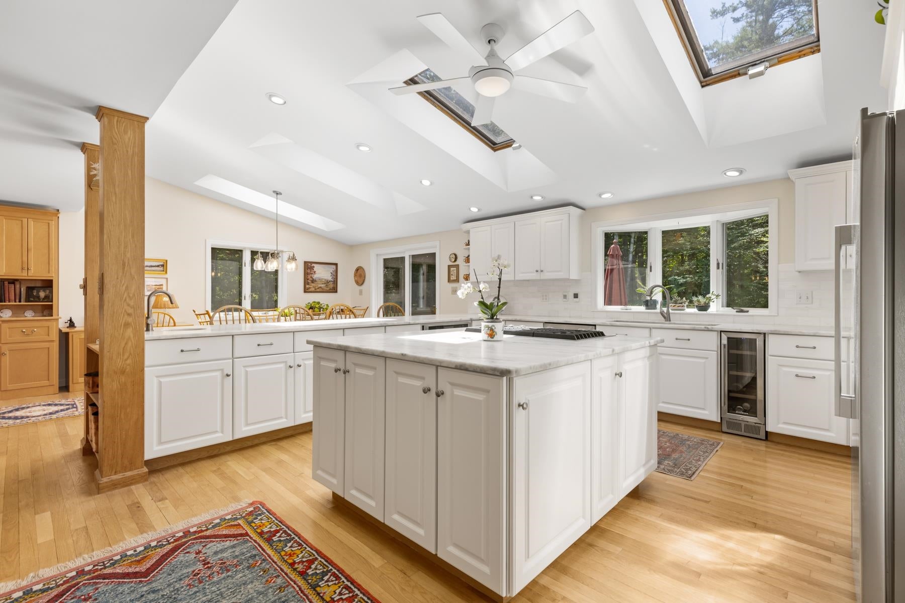 6 AMBLER Way