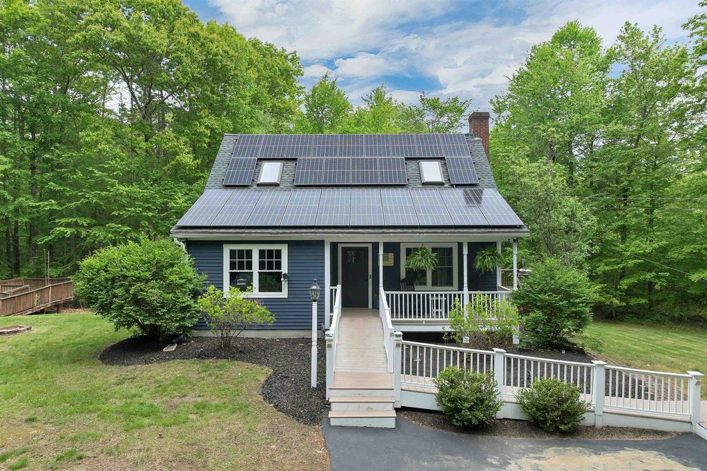 Photo of 3 Pendergast Road, Newmarket, NH 03857 (MLS # 5091576)