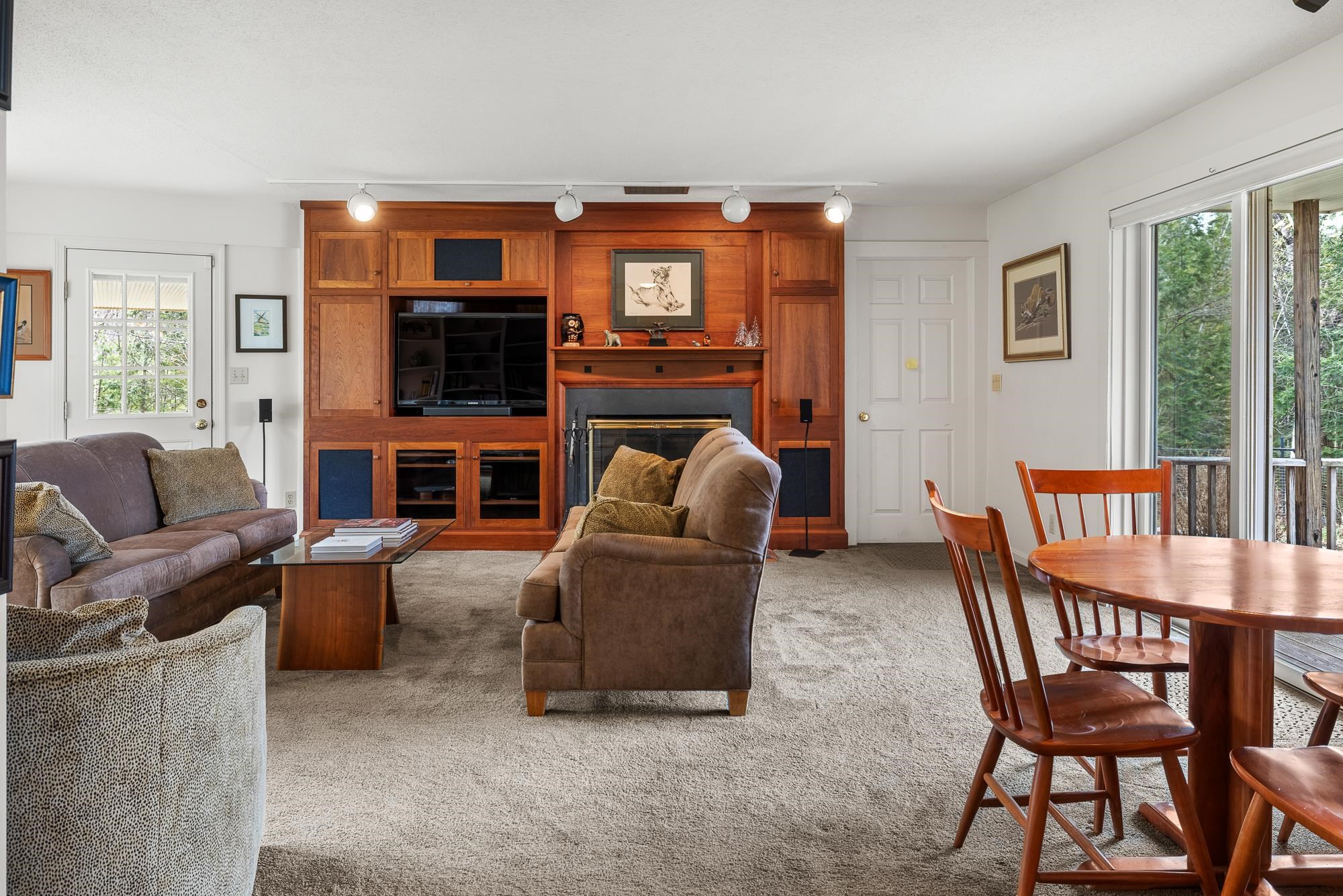 33 Rolling Ridge Road