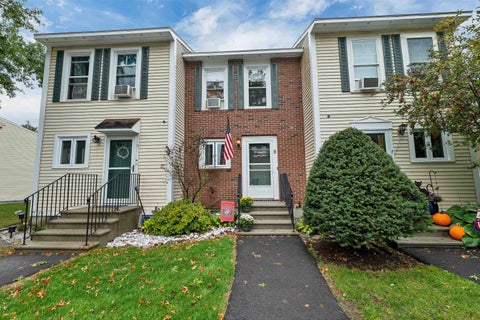 Photo of 9 Shelburne Road, Merrimack, NH 03054 (MLS # 5111917)