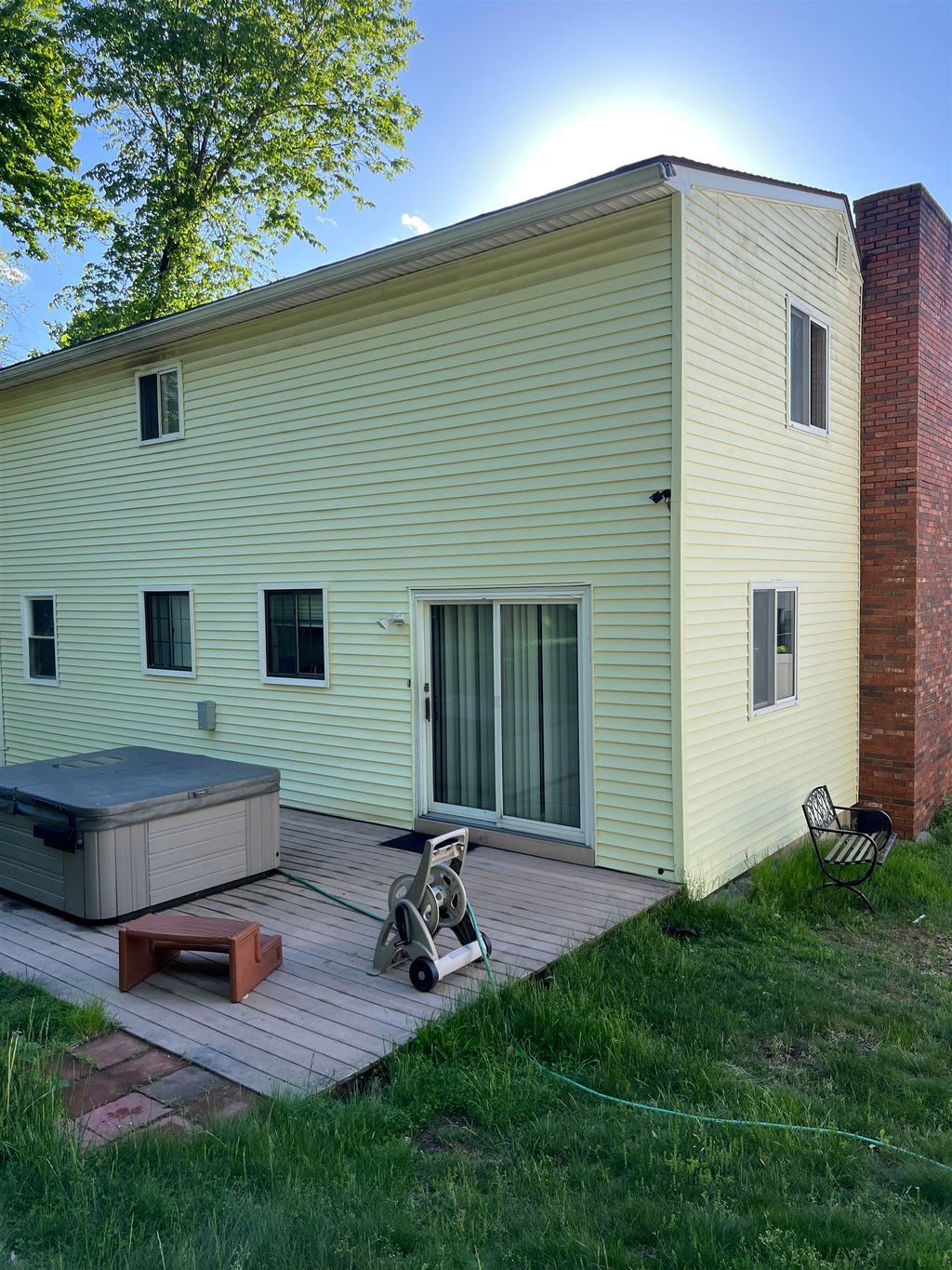 Photo of 109 Weston Road, Manchester, NH 03103 (MLS # 5091990)