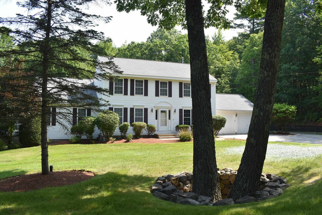 Photo of 51 Westview Road, Brookline, NH 03033 (MLS # 5097552)