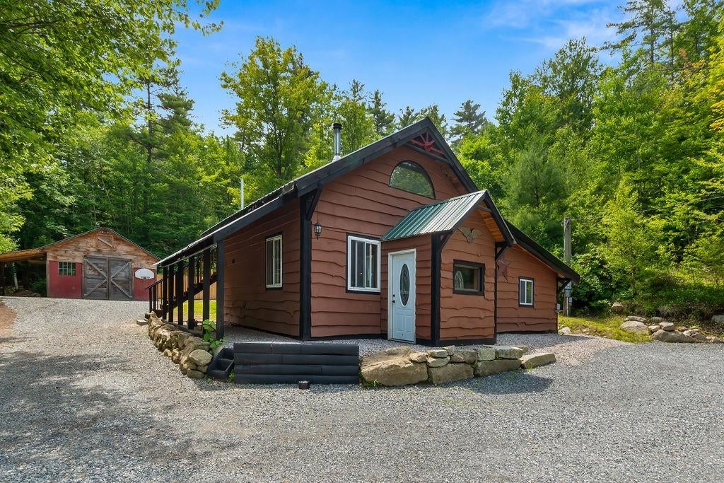 Photo of 529 Maple Street, Newport, NH 03773 (MLS # 5098075)