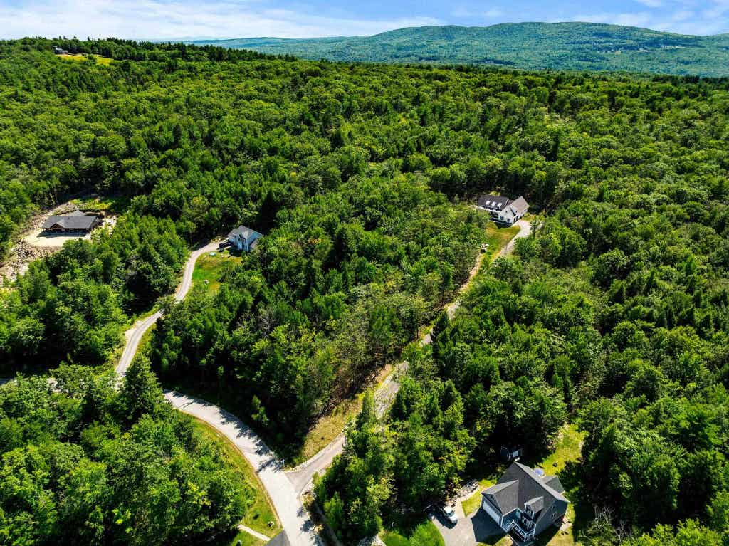 Photo of 28 Brynn Lane, Alton, NH 03809 (MLS # 5101080)
