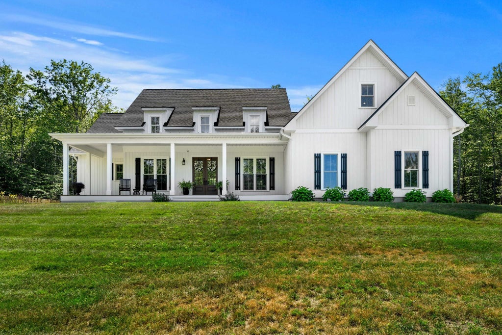 Photo of 28 Brynn Lane, Alton, NH 03809 (MLS # 5101080)