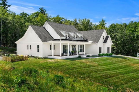 Photo of 28 Brynn Lane #7, Alton, NH 03809 (MLS # 5101080)