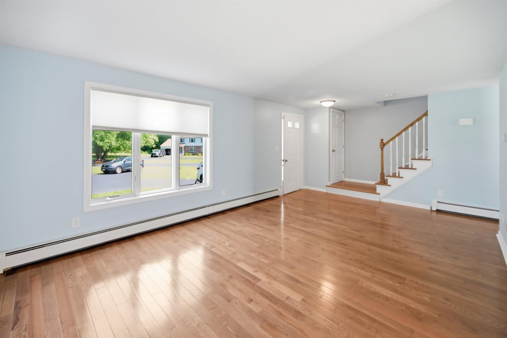Photo of 9 Crane Crossing Road #5-1, Plaistow, NH 03865 (MLS # 5099435)