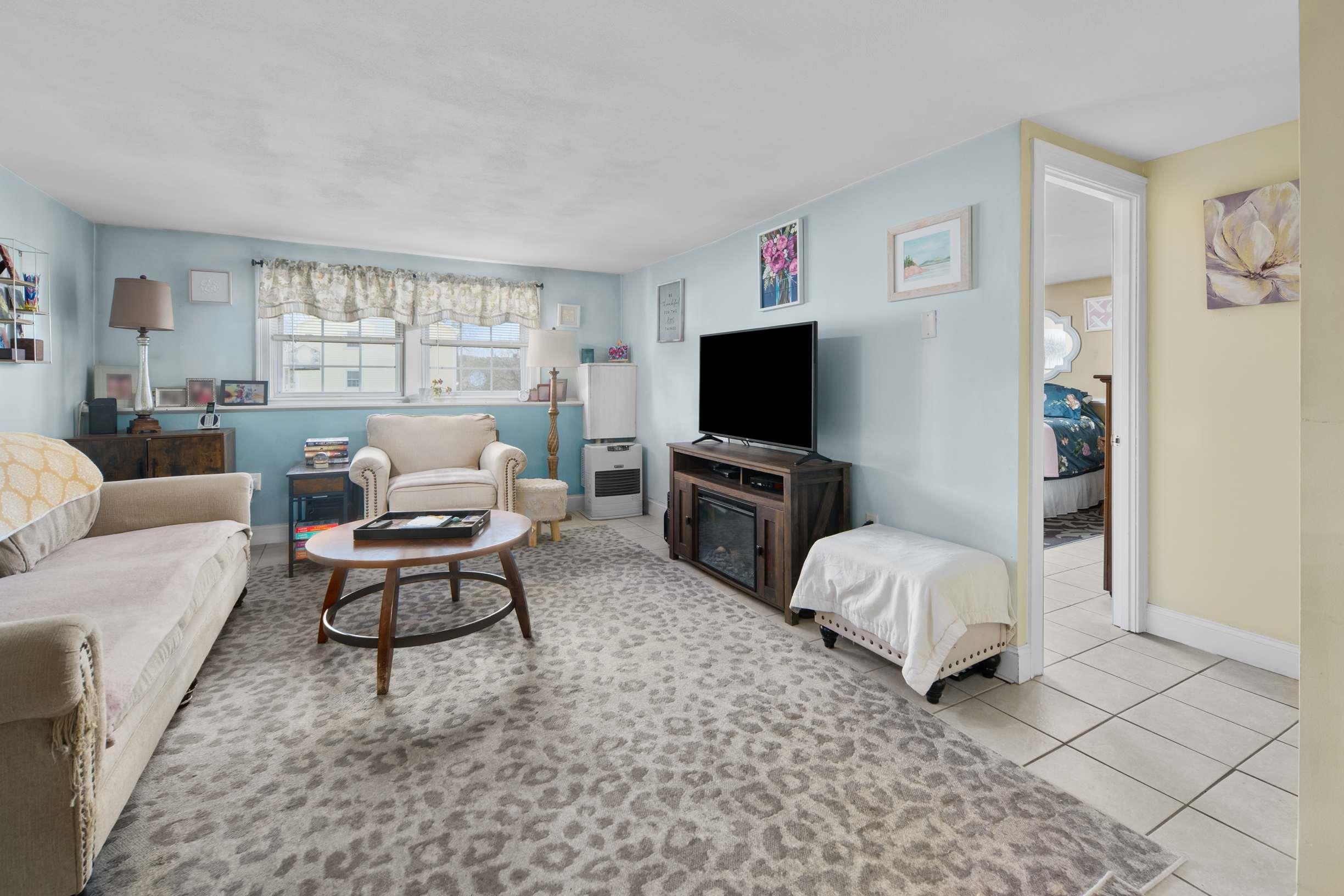 11 Carriage Hill Road B