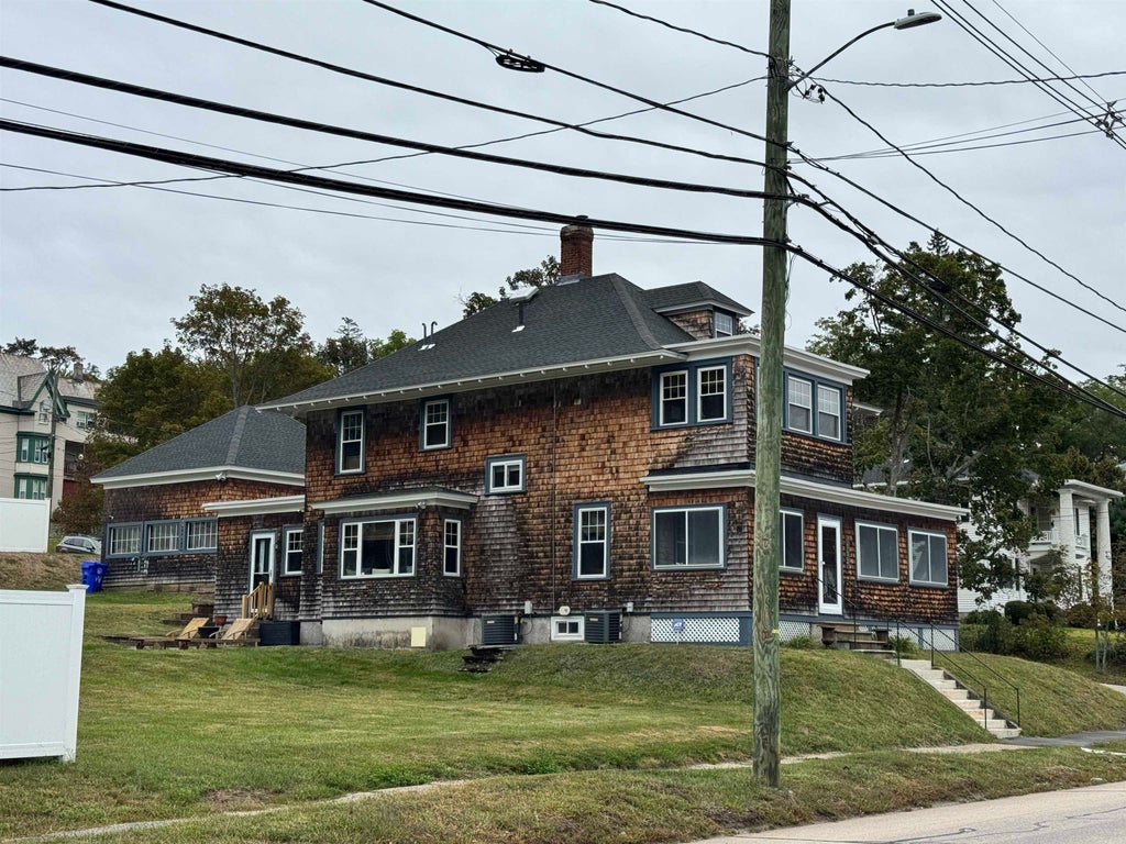 Photo of 552 Hanover Street, Manchester, NH 03104 (MLS # 5112874)