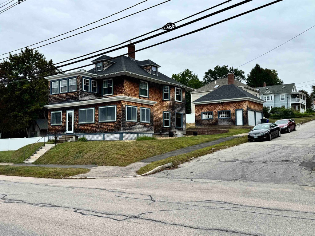 Photo of 552 Hanover Street, Manchester, NH 03104 (MLS # 5112874)