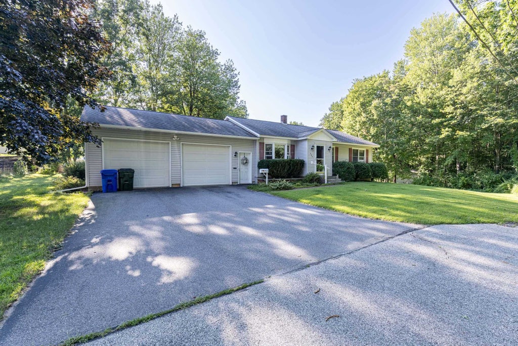 Photo of 244 Morgan Street, Manchester, NH 03102 (MLS # 5109933)