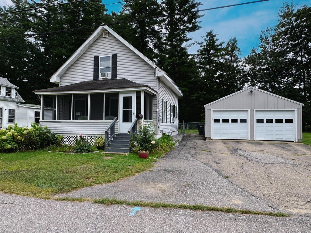 Photo of 4 Cottage Street, Northfield, NH 03276 (MLS # 5108089)