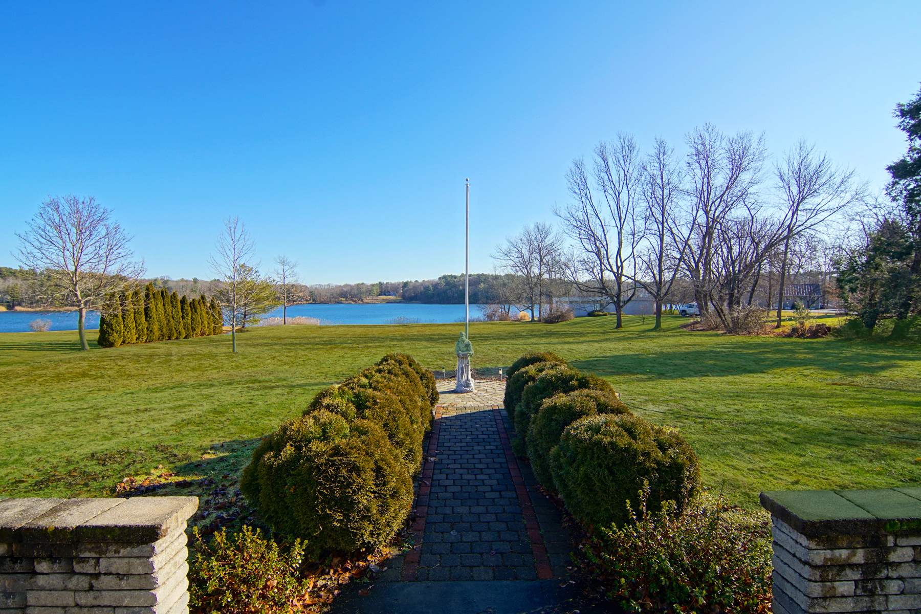 4 Spring Lane