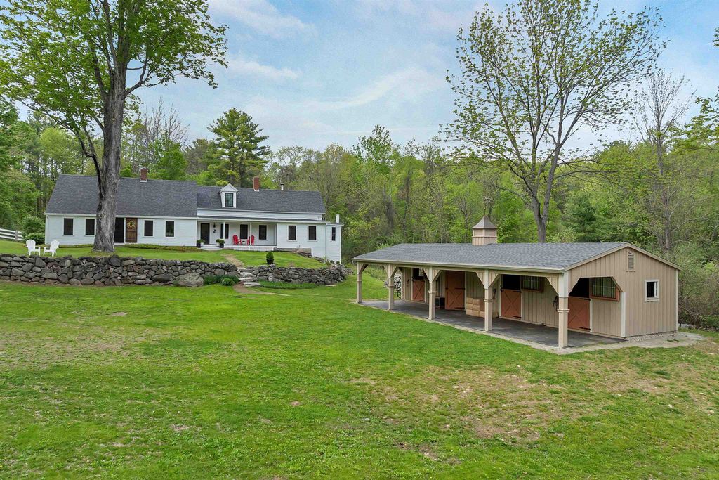 Photo of 52 Lyford Road, Brookfield, NH 03872 (MLS # 5090160)