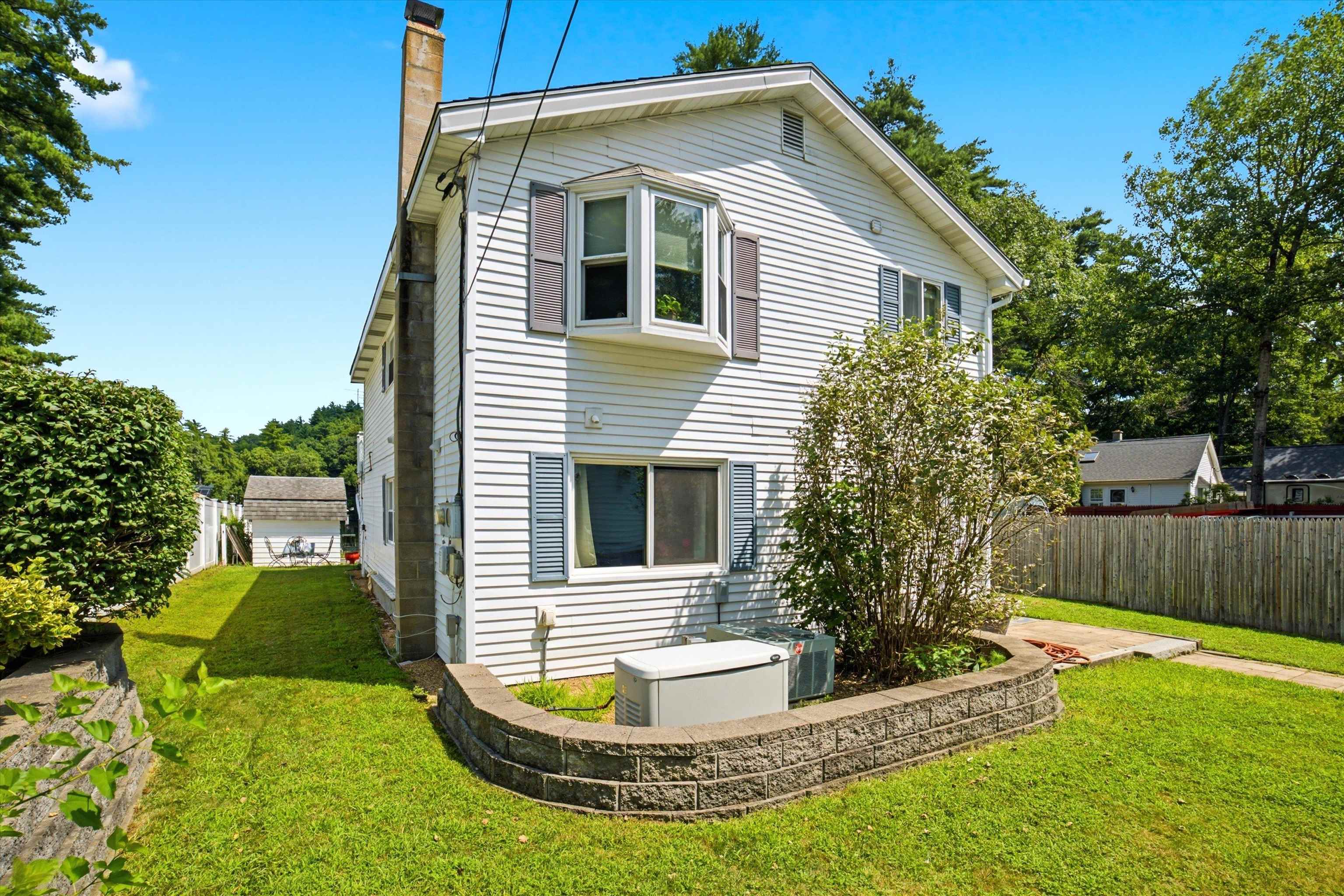 19 Cove Street