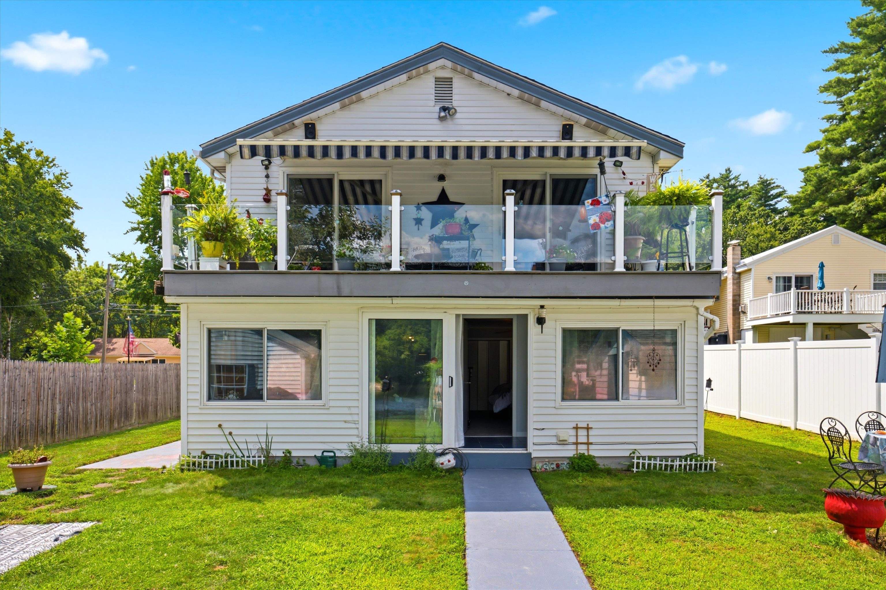 19 Cove Street