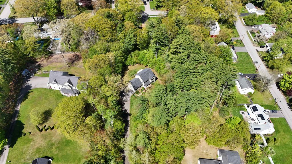 Photo of 137 Court Street, Exeter, NH 03833 (MLS # 5089644)