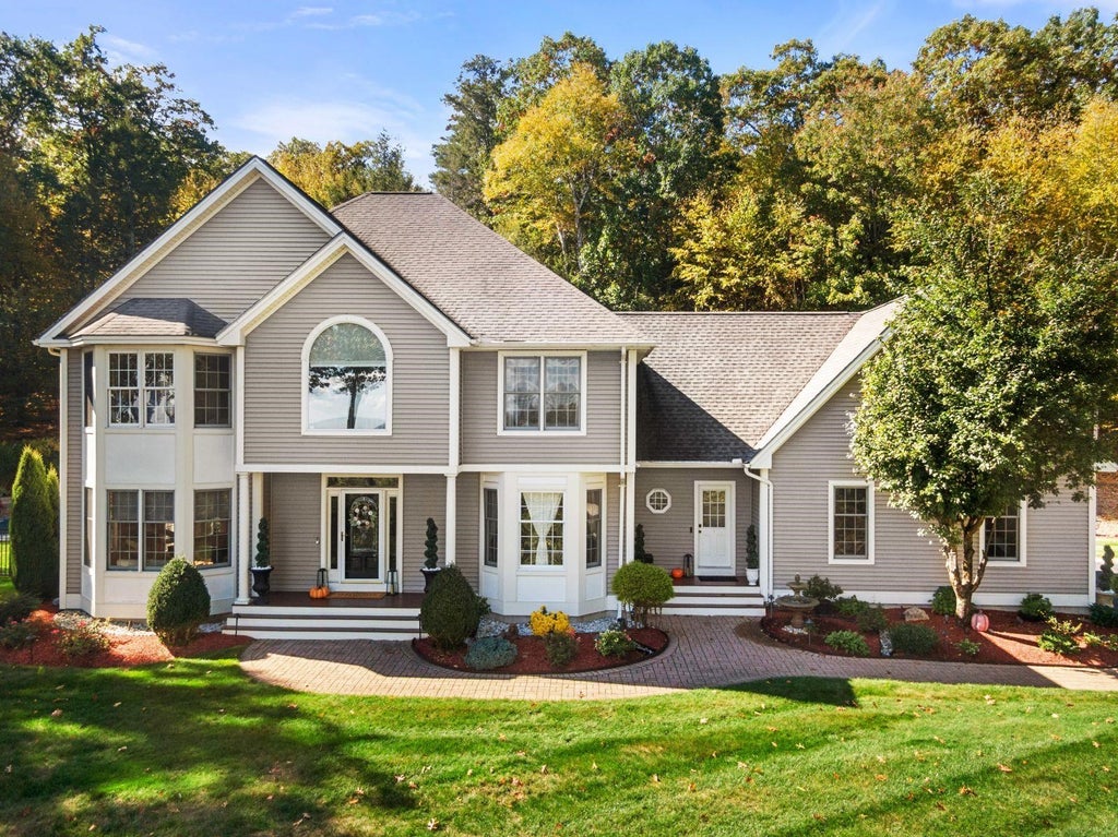 Photo of 28 Scott Drive, Merrimack, NH 03054 (MLS # 5114413)