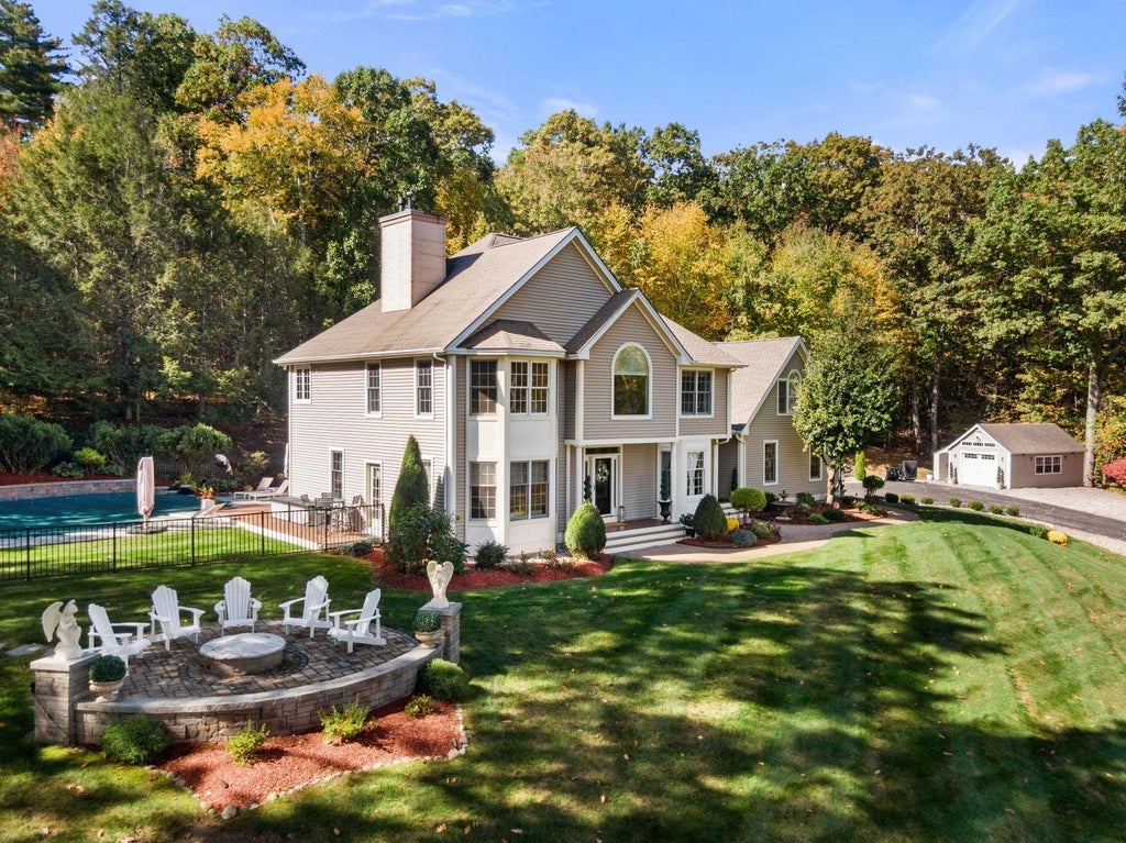 Photo of 28 Scott Drive, Merrimack, NH 03054 (MLS # 5114413)