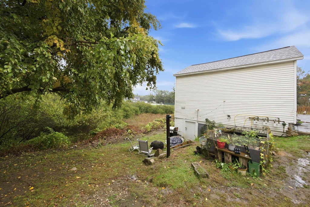 Photo of 1601 Front Street, Manchester, NH 03102 (MLS # 5112975)