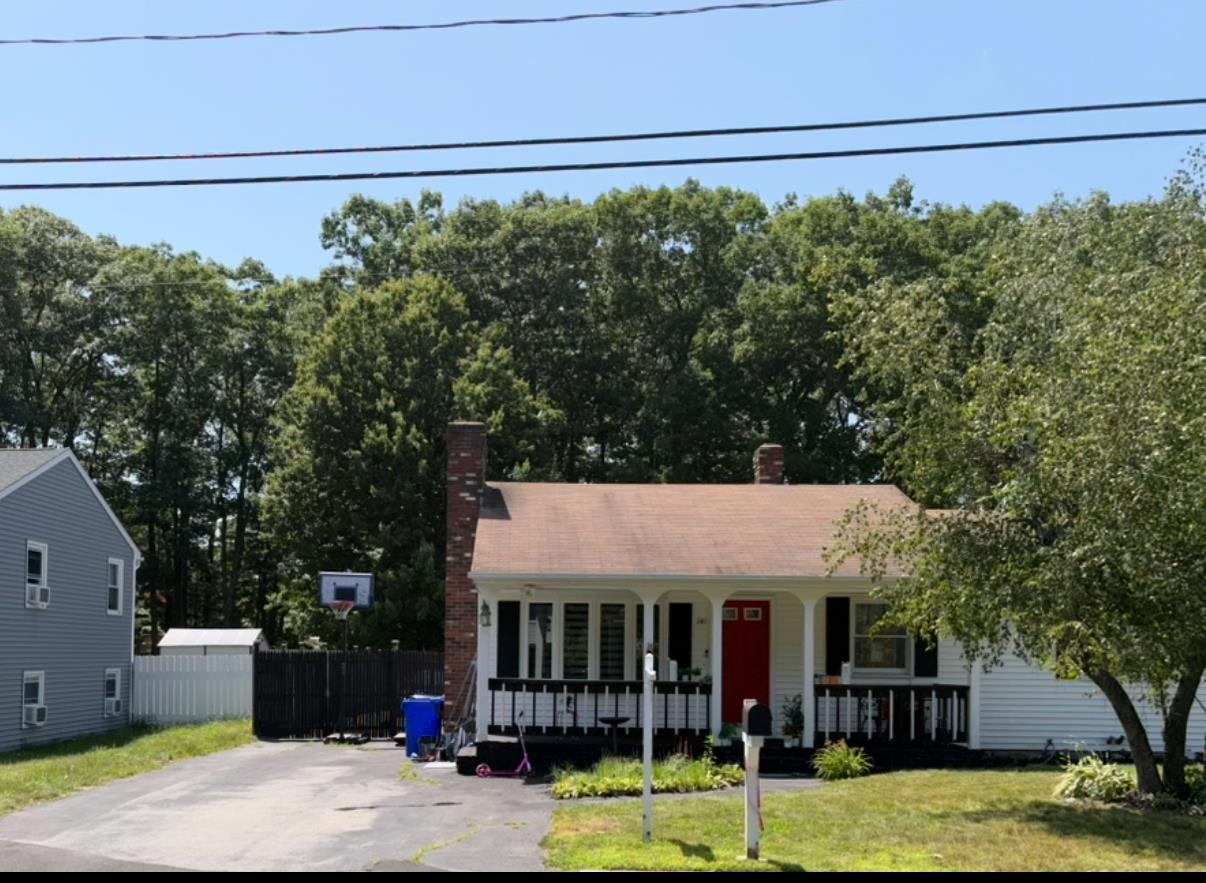 141 Hoyt Street
