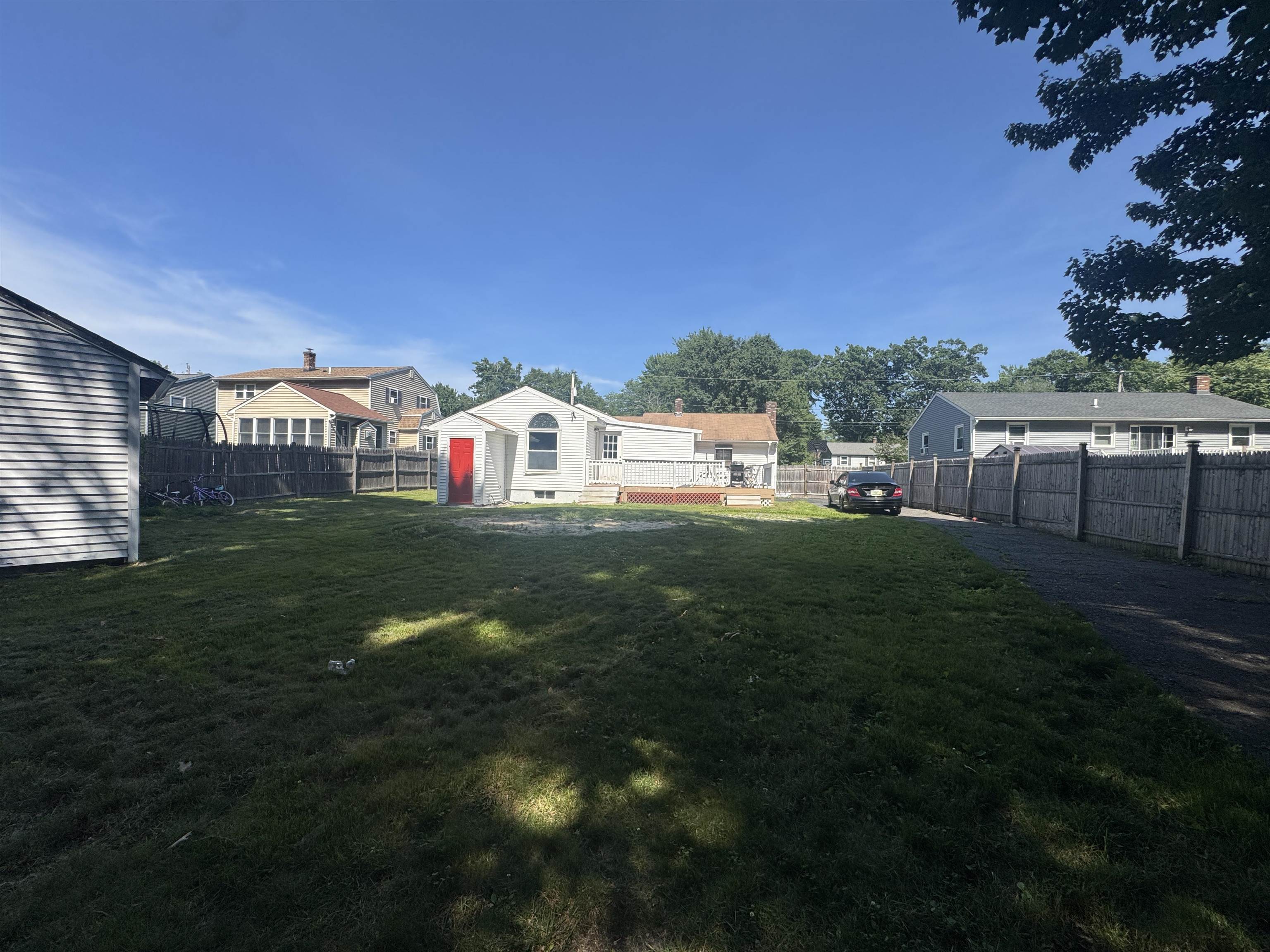 141 Hoyt Street