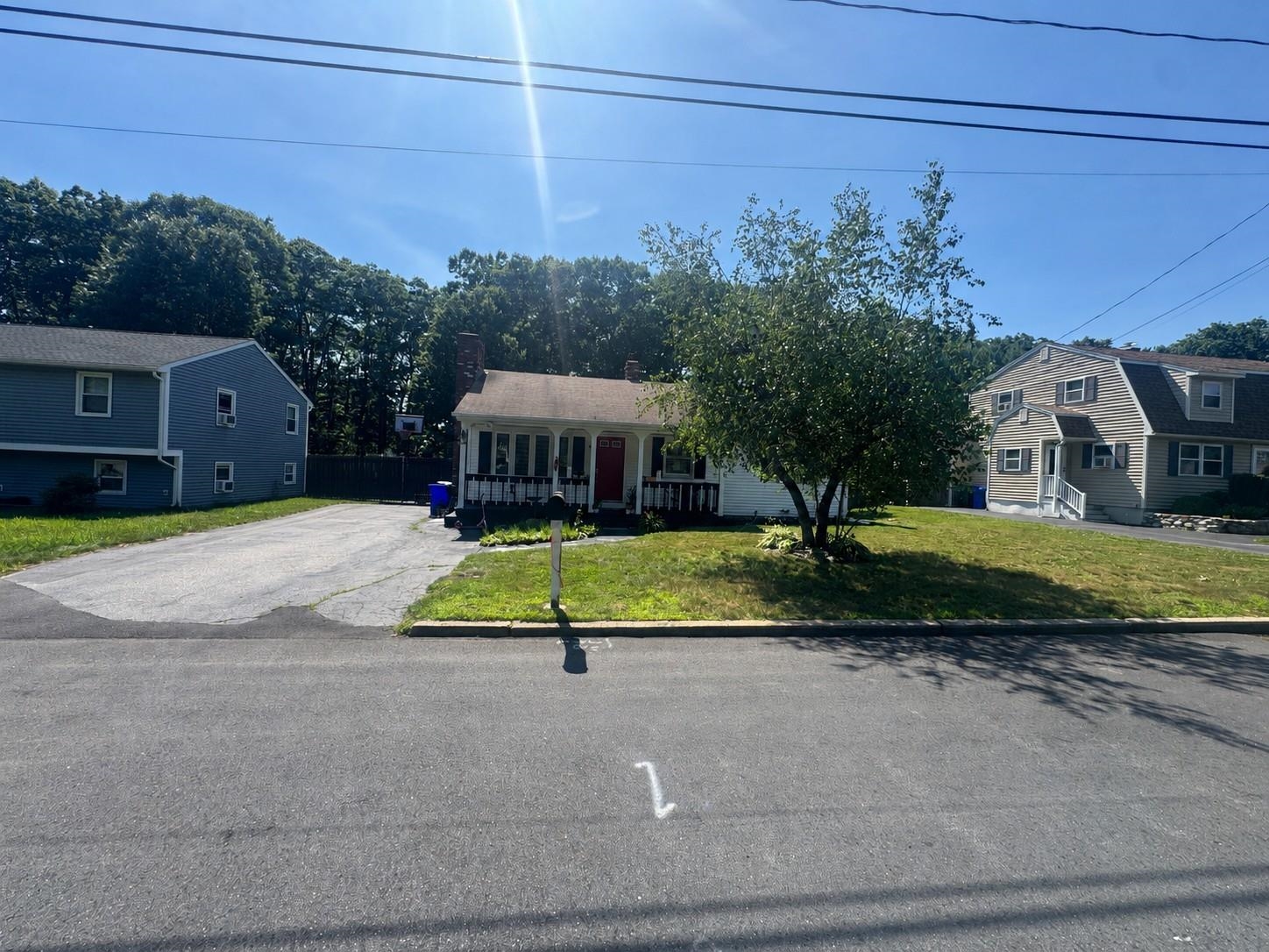141 Hoyt Street