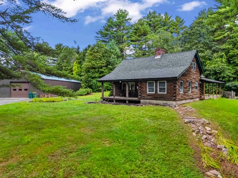 Photo of 28 Leavitt Road, Fremont, NH 03044 (MLS # 5103425)