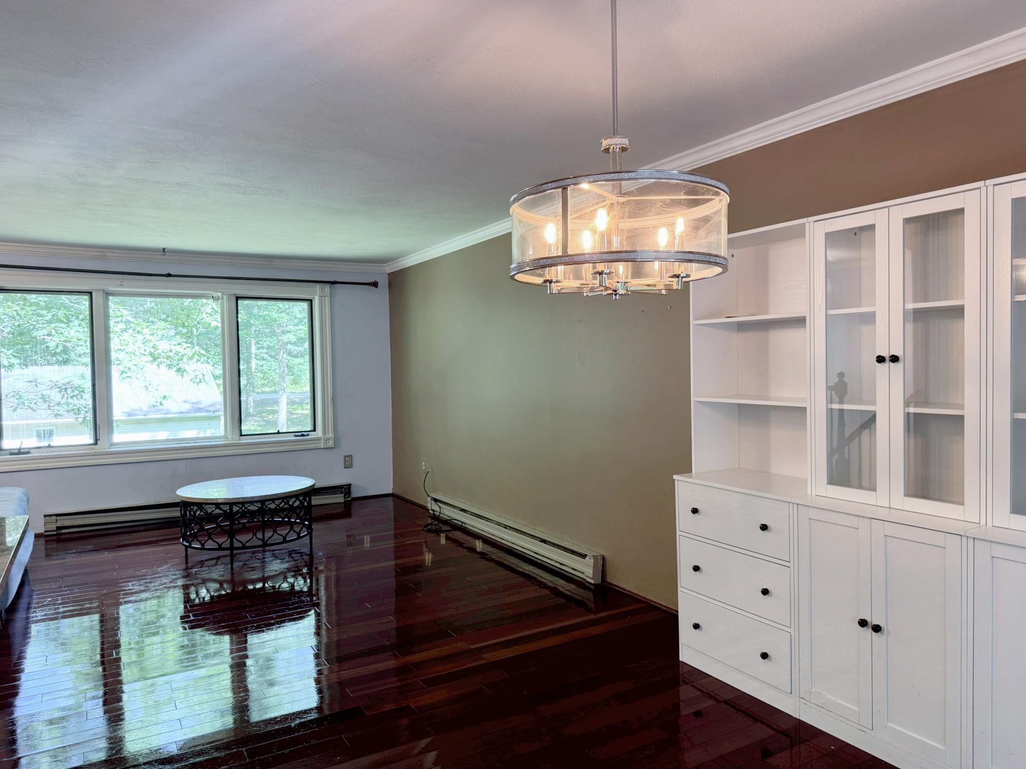 6 Saddlepath Road