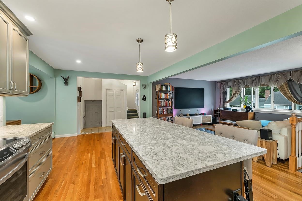 10 Davis Road