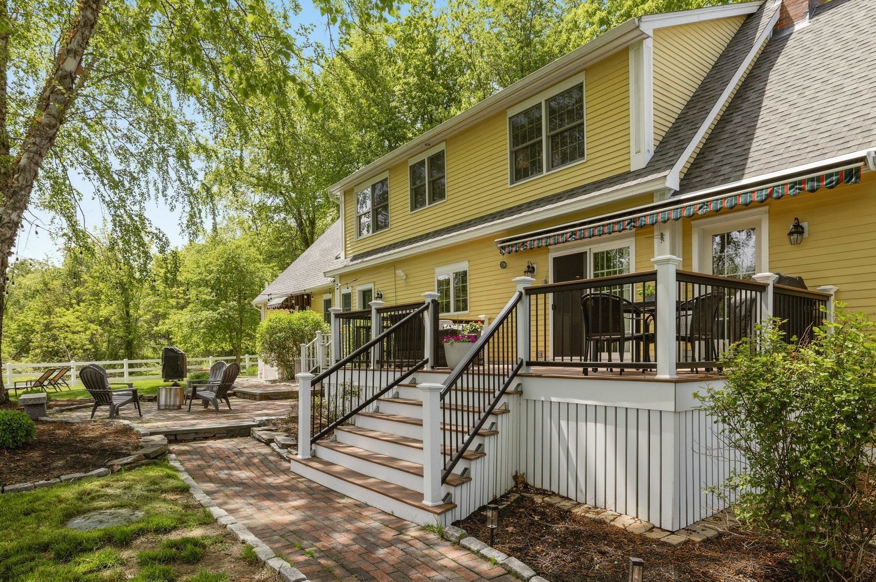 21 Willowbrook Avenue