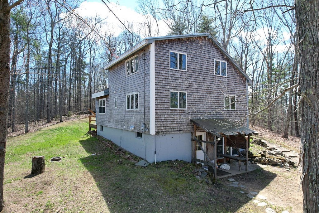 Photo of 70 Ledge Farm Road #apt B, Nottingham, NH 03290 (MLS # 5094613)