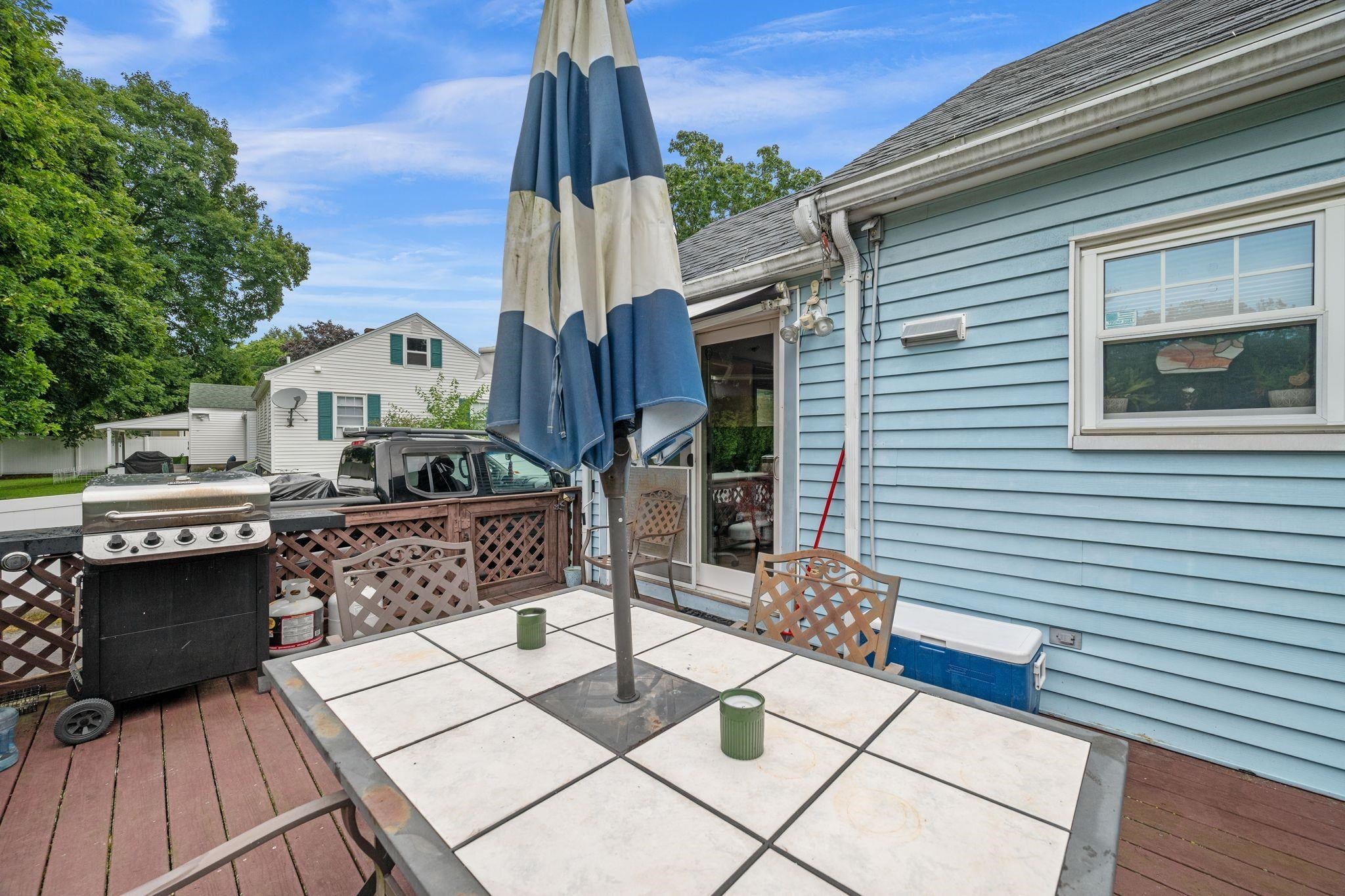 6 Marsh Avenue