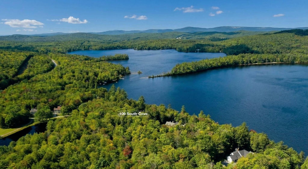 Photo of 109 South Cove Road, New London, NH 03257 (MLS # 5087183)