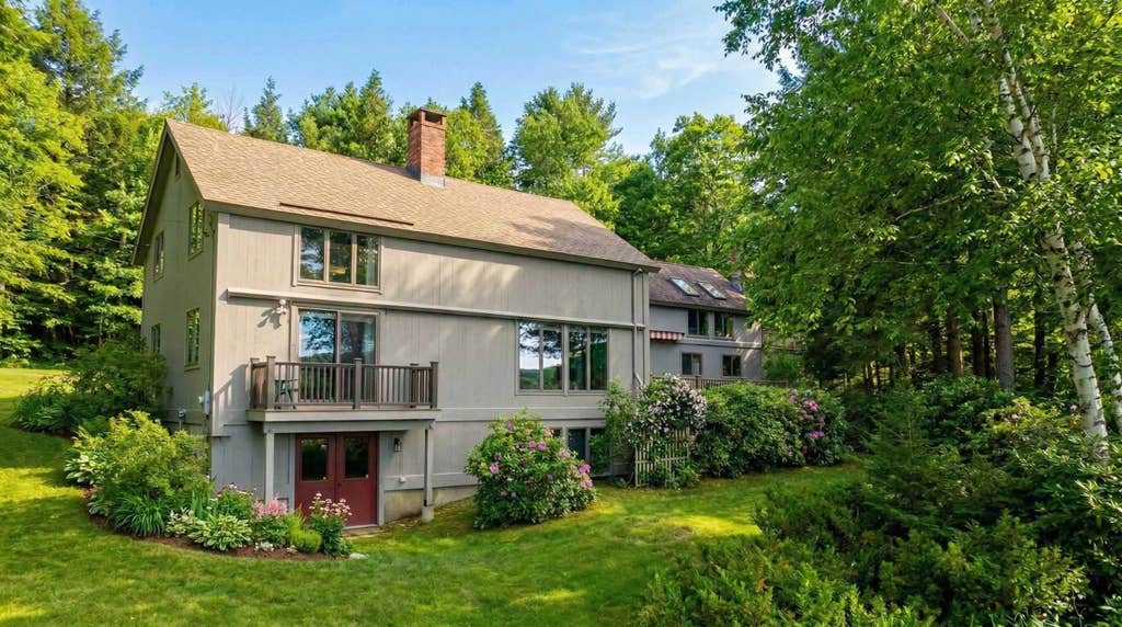 Photo of 109 South Cove Road, New London, NH 03257 (MLS # 5087183)