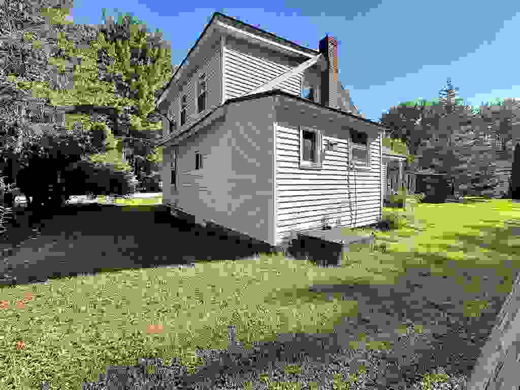 Photo of 20 Chase Street, Concord, NH 03301 (MLS # 5105136)