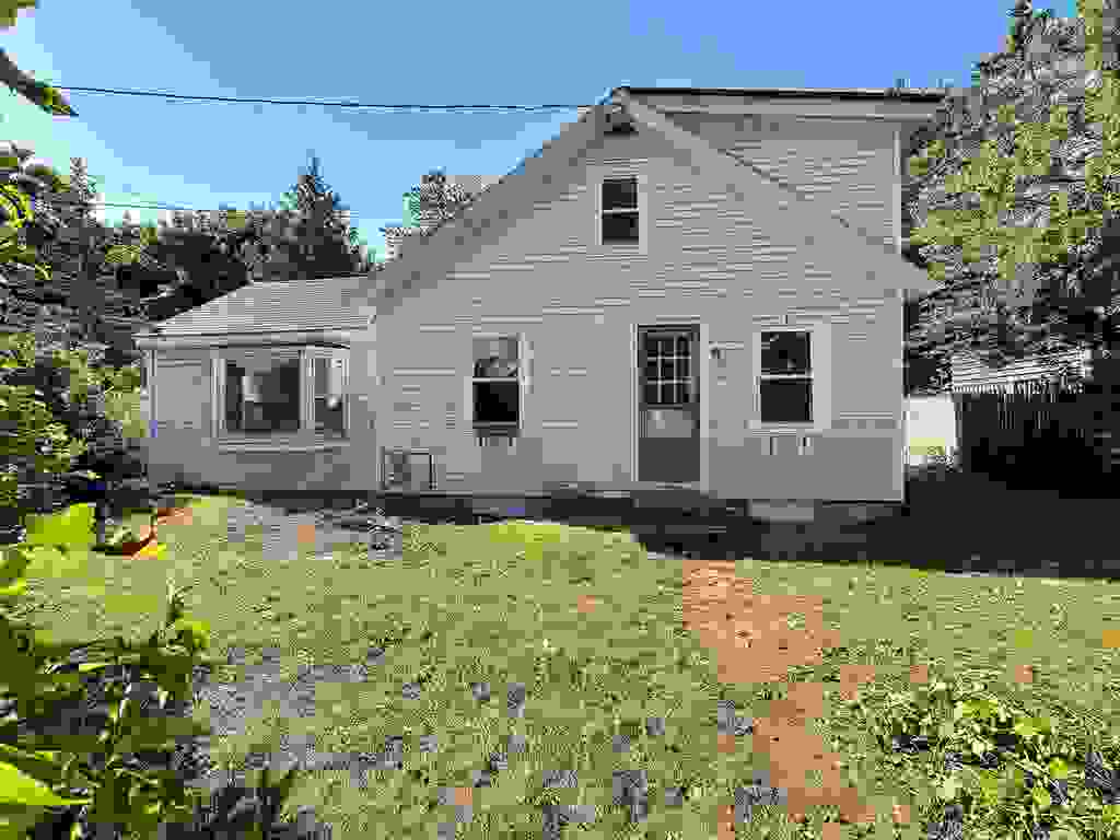 Photo of 20 Chase Street, Concord, NH 03301 (MLS # 5105136)