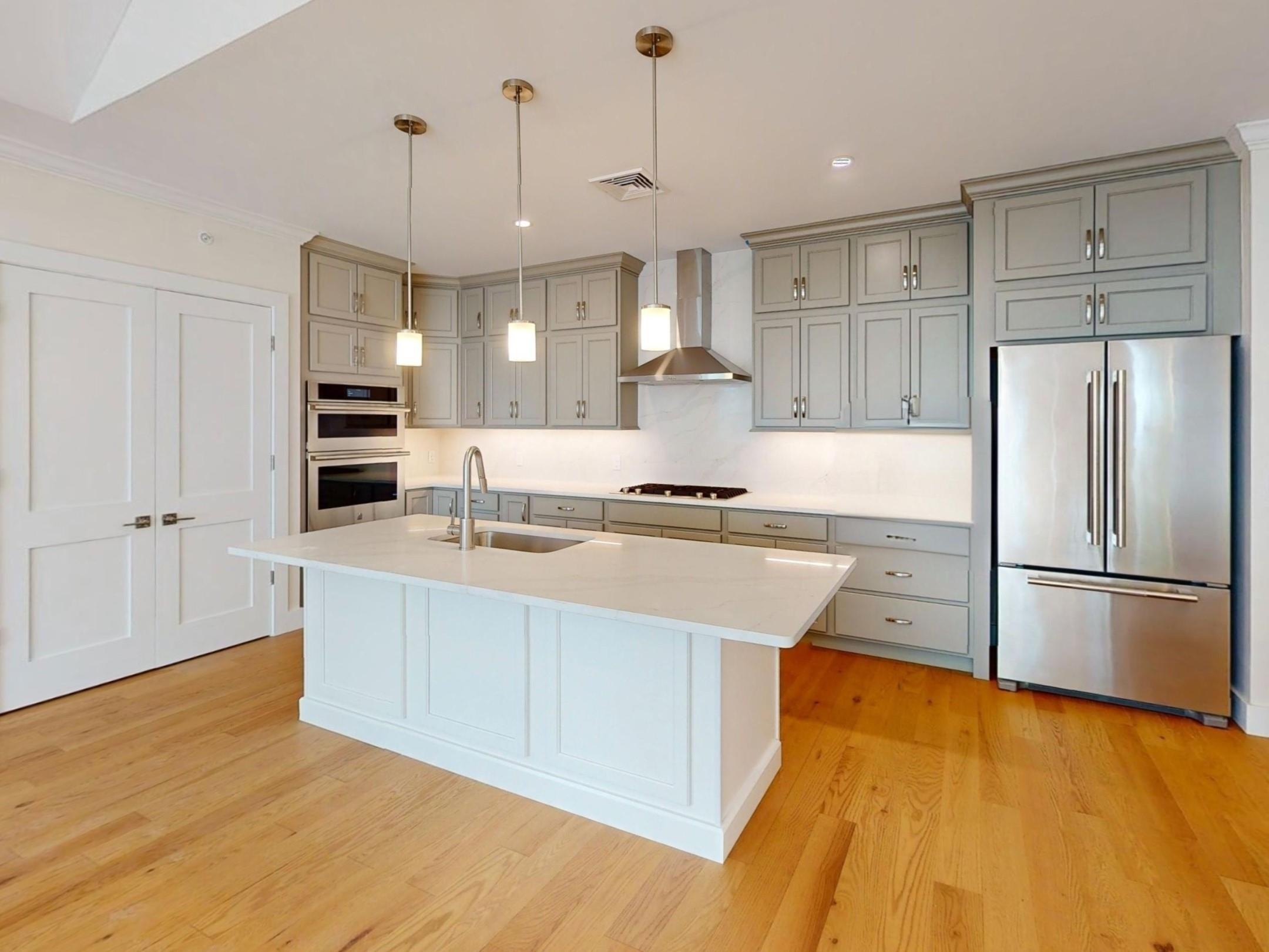 4 Longview Drive 403