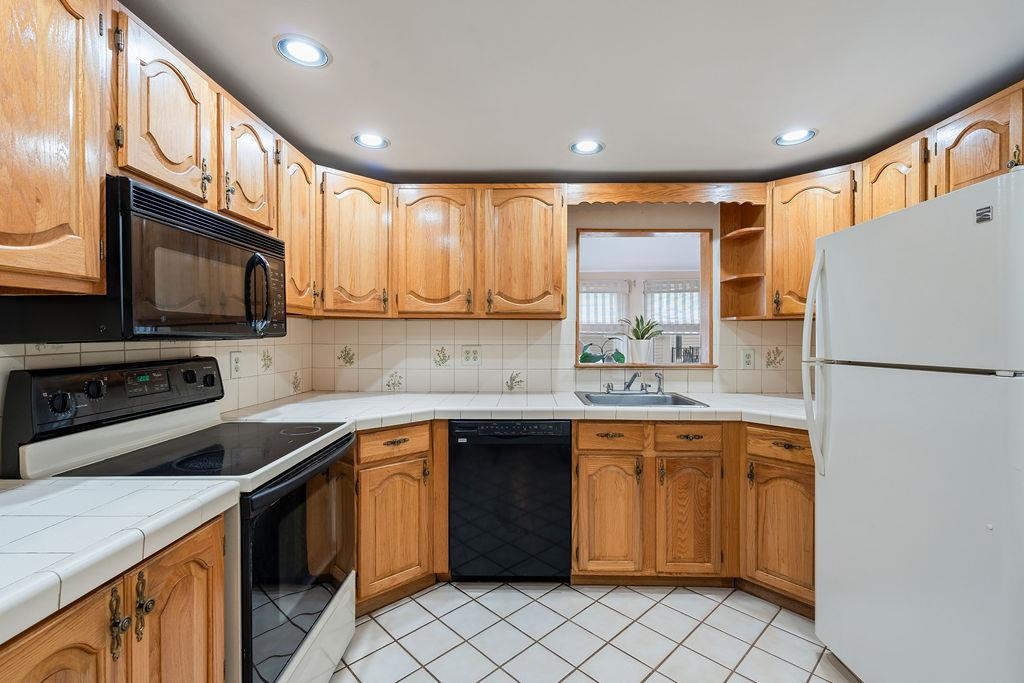 2 Harding Road