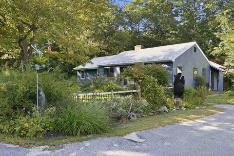 Photo of 144 White Plains Road, Webster, NH 03303 (MLS # 5110327)