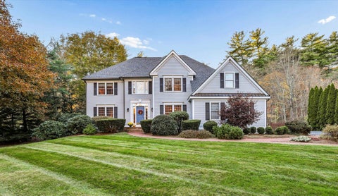 Photo of 17 Puritan Drive, Bedford, NH 03110 (MLS # 5116227)